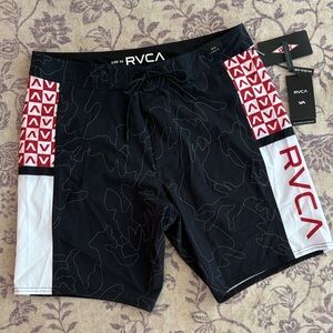 NWT RVCA Black and White Mid Length Board Shorts with Red Accents Size 33